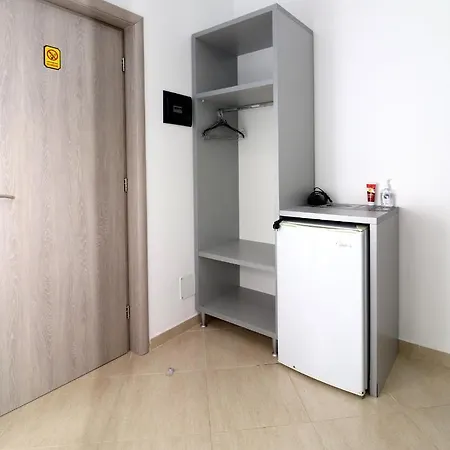 Ildora Qimon Apartmán Himarë