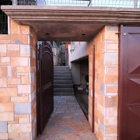 Ildora Qimon Apartmán