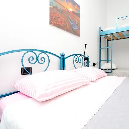 Ildora Qimon Himarë