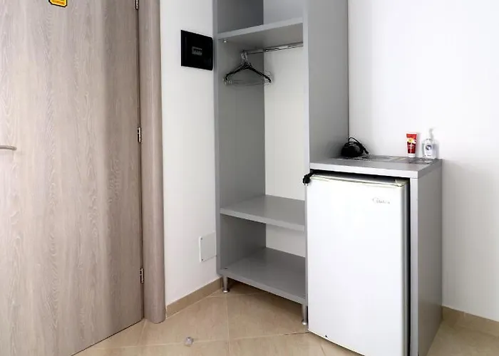 Ildora Qimon Apartament Himara