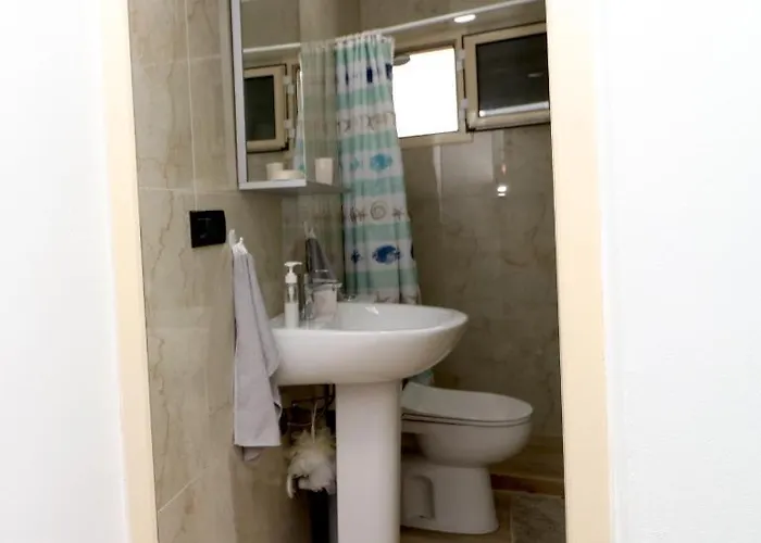 Ildora Qimon * Himarë