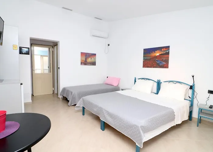 Ildora Qimon Apartament Himara