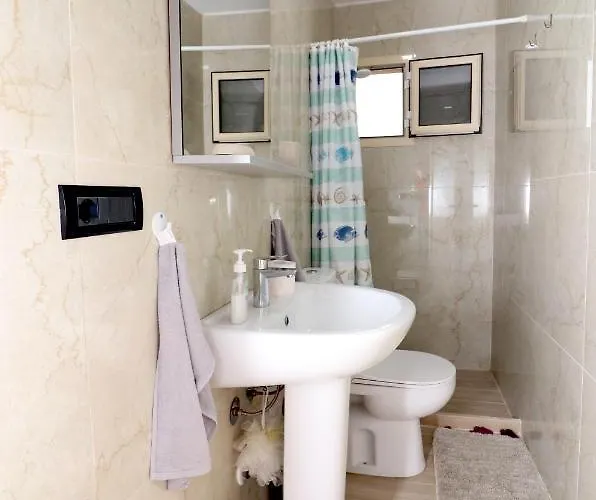 Ildora Qimon Apartament Himara