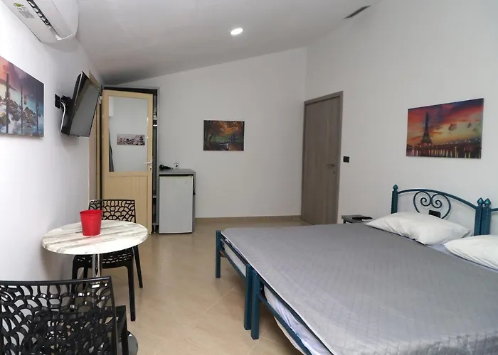 Apartament Ildora Qimon