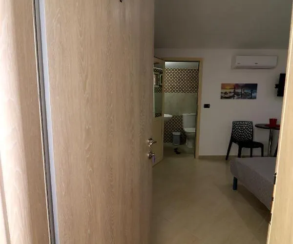 Apartament Ildora Qimon Himara