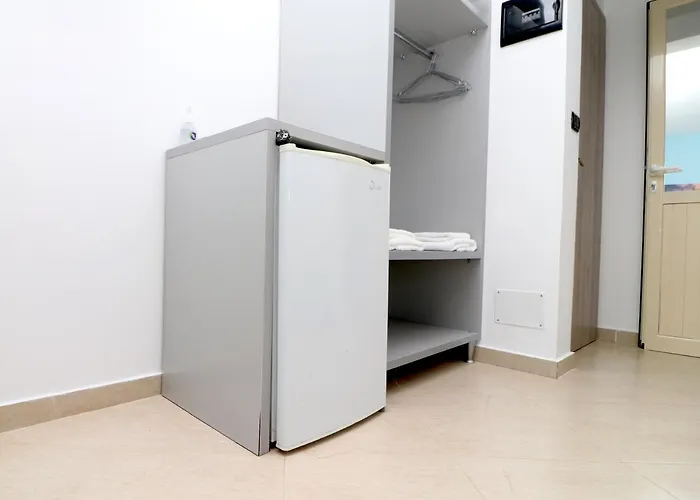 Ildora Qimon * Himarë