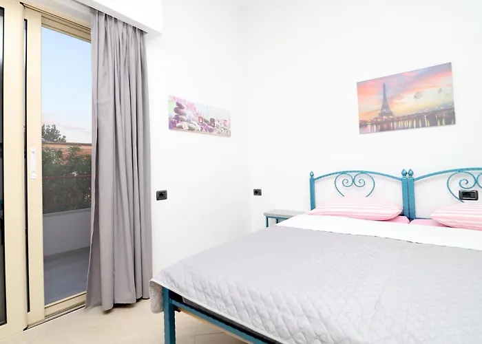 Apartament Ildora Qimon *